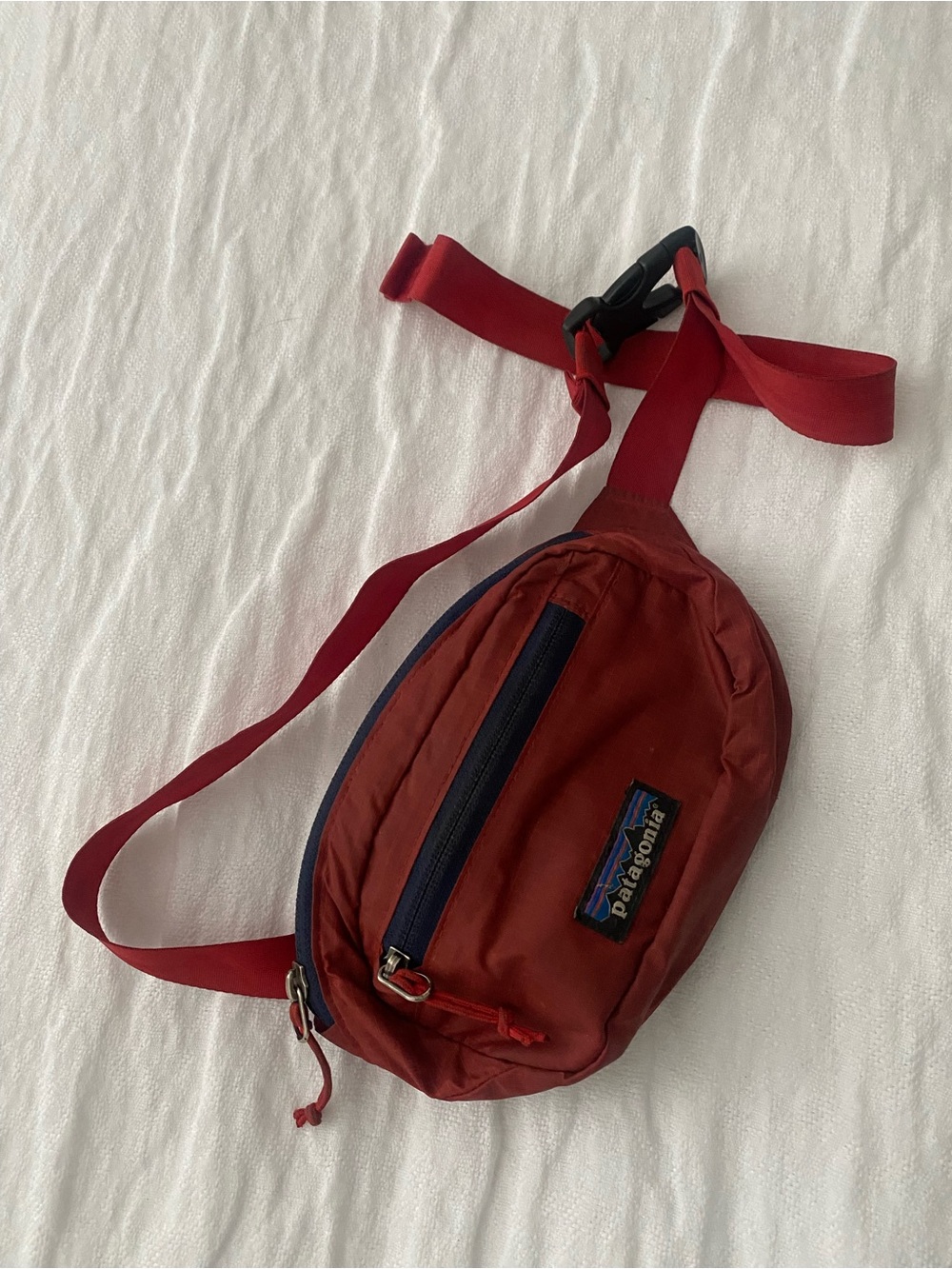 Patagonia Ultralight Black Hole Mini 1L Hip Pack Unisex Red